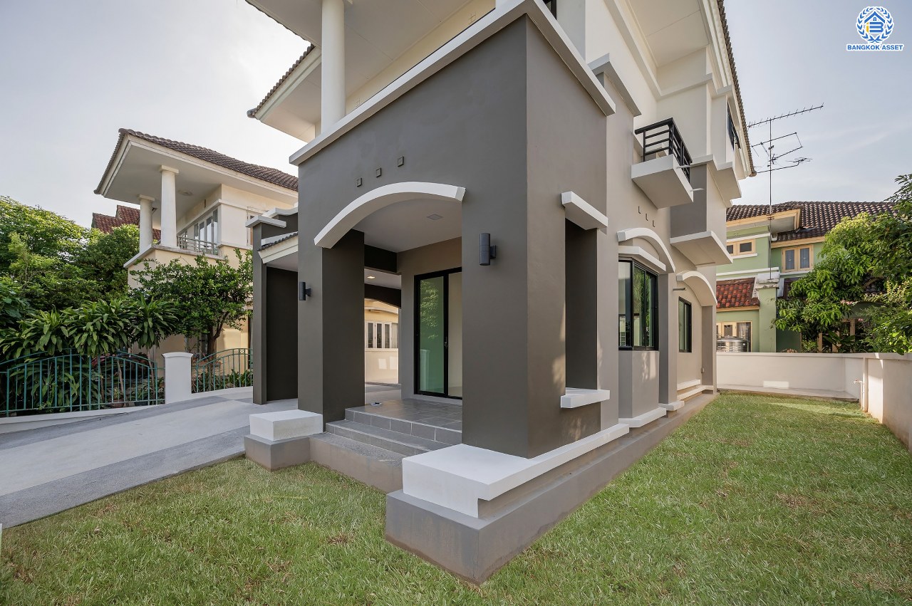 บ้านมือสองตกแต่งใหม่ แบรนด์ Q.House โครงการ ลัดดารมย์ ปิ่นเกล้า เนื้อที่ 53.1 ตร.ว. พื้นที่ใช้สอย 211.5 ตร.ม. ฟังก์ชันจัดเต็ม 3 ห้องนอน 2 ห้องน้ำ จอดรถได้ 2 คัน บนทำเลศักยภาพ ใกล้เซ็นทรัลเวสต์เกต, วงเวียนพระราม5, ทางด่วน "กาญจนาภิเษก" และรถไฟฟ้า "สถานีตลาดบางใหญ่"